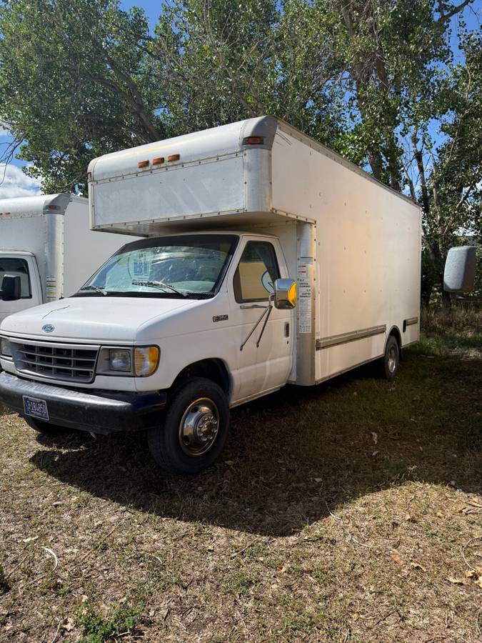 Ford-e350-van-1994-white