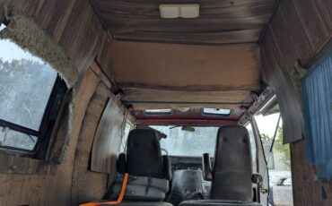 Ford-econoline-1973-white-11