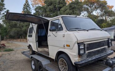Ford-econoline-1973-white-16