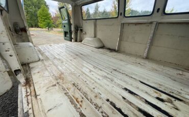 Ford-econoline-e-300-1972-white-11