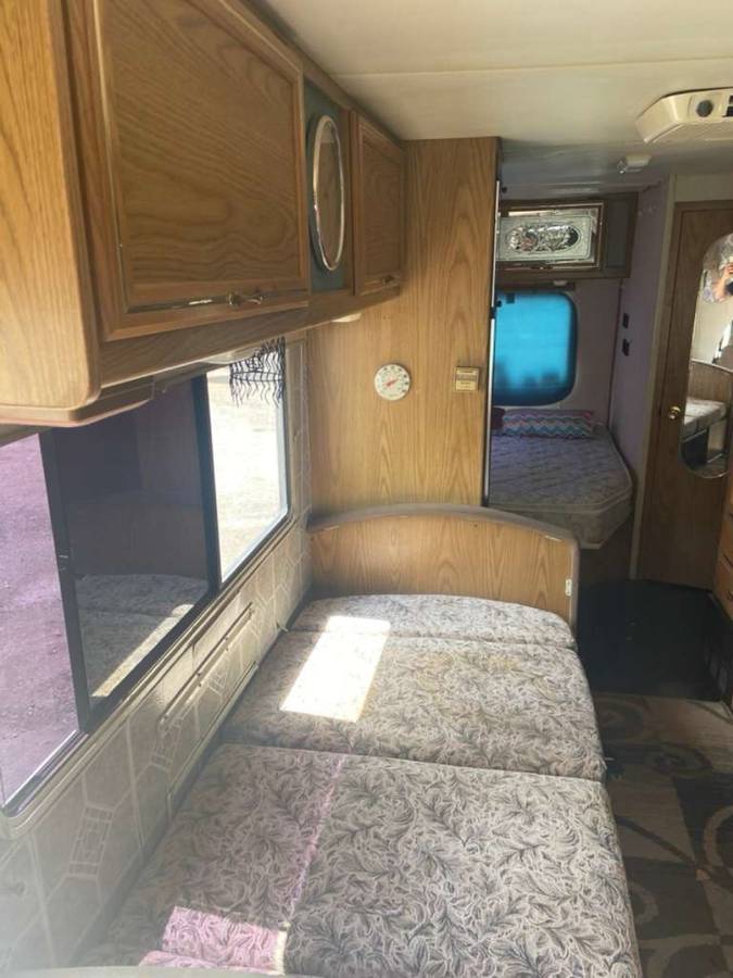 Ford-econoline-e350-1993-white-10