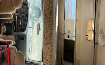 Ford-econoline-e350-1993-white-13