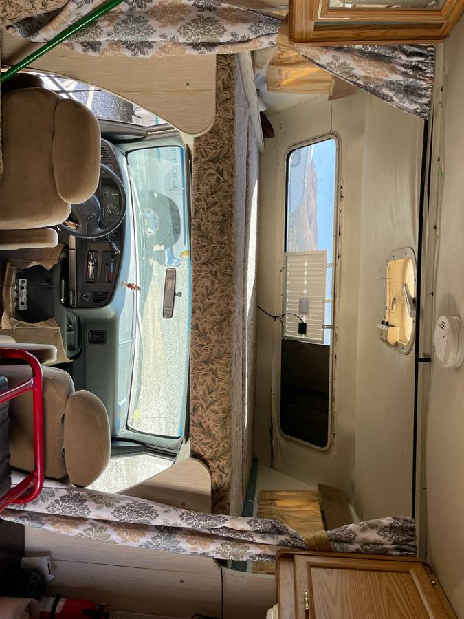 Ford-econoline-e350-1993-white-13