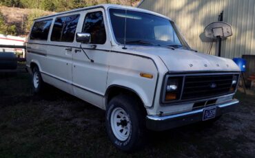 Ford-econoline-van-1979-white-1