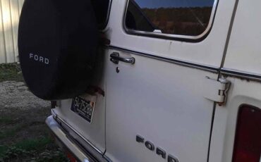 Ford-econoline-van-1979-white-2