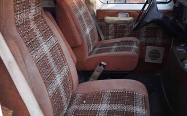 Ford-econoline-van-1979-white-5