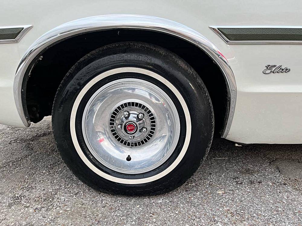 Ford-elite-1975-white-12