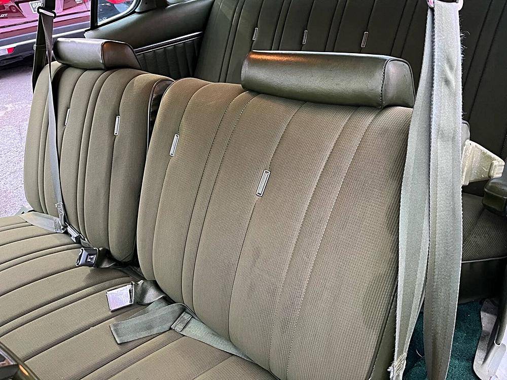 Ford-elite-1975-white-19
