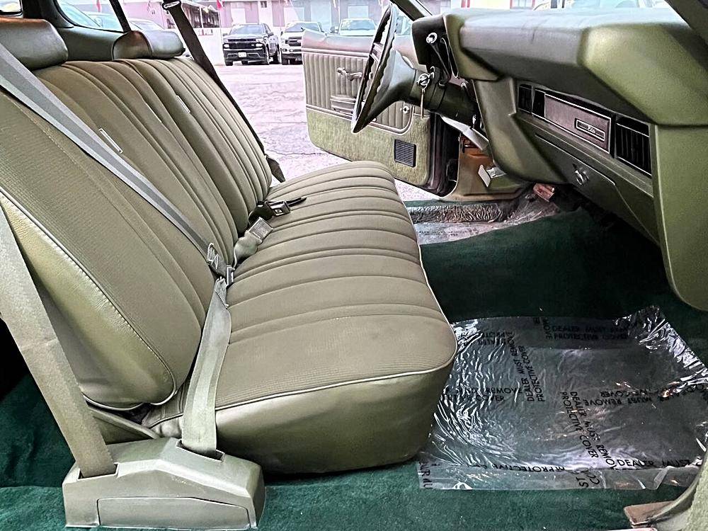 Ford-elite-1975-white-20