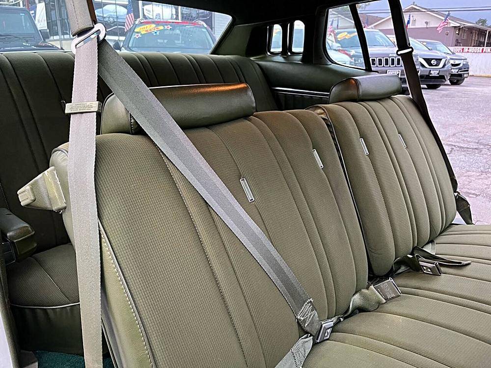 Ford-elite-1975-white-21