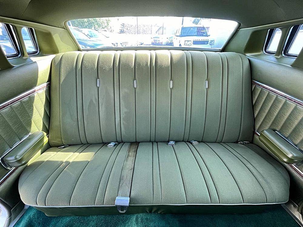 Ford-elite-1975-white-5