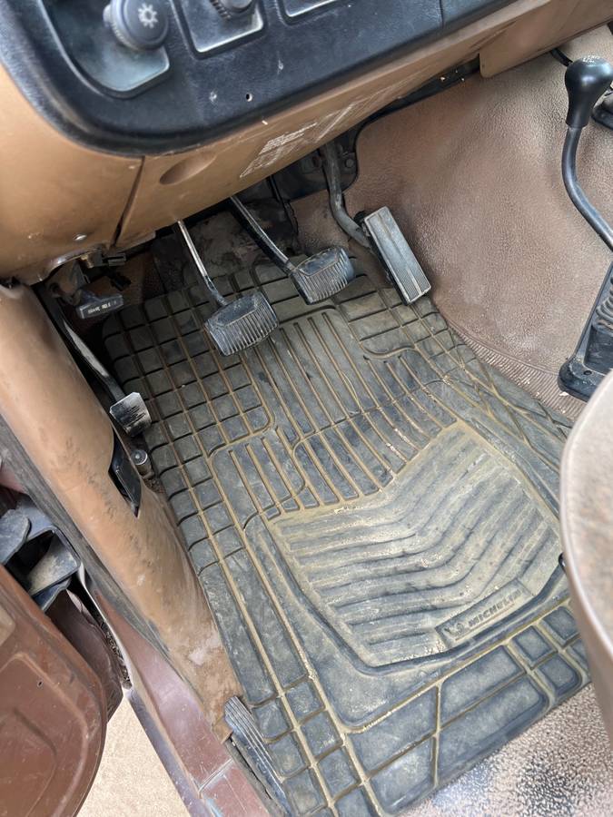 Ford-escape-diesel-1990-brown-11