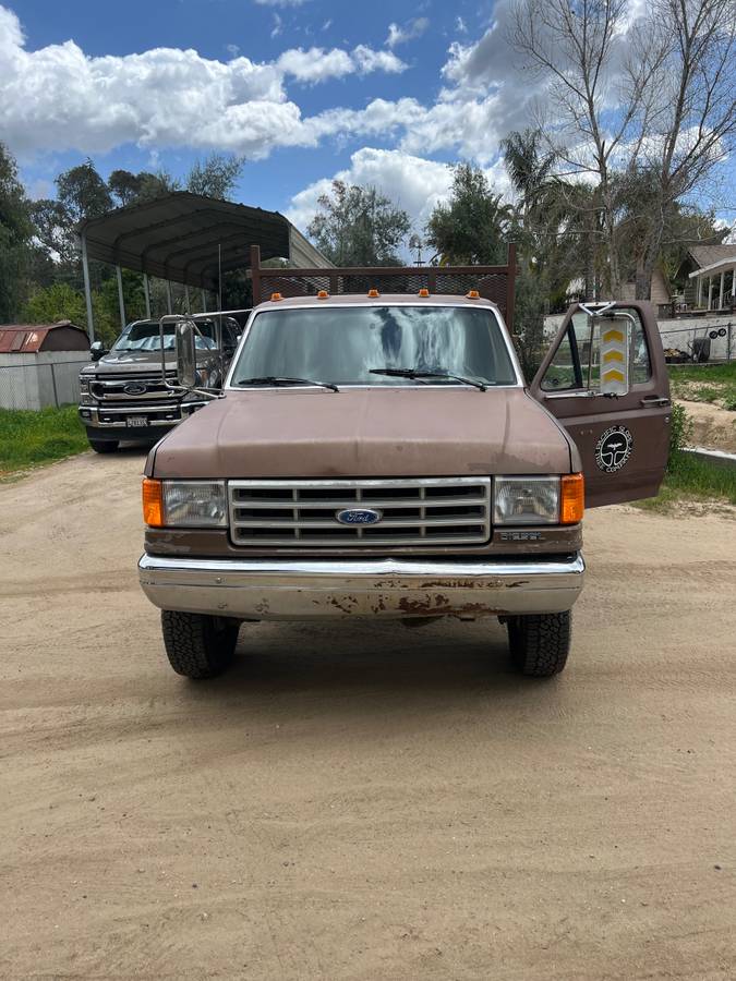 Ford-escape-diesel-1990-brown-2