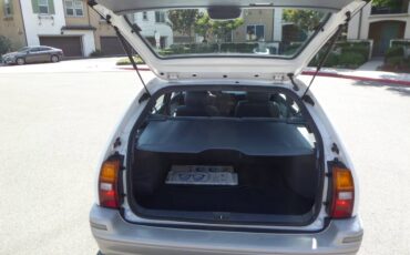 Ford-escort-lx-wagon-1991-white-15