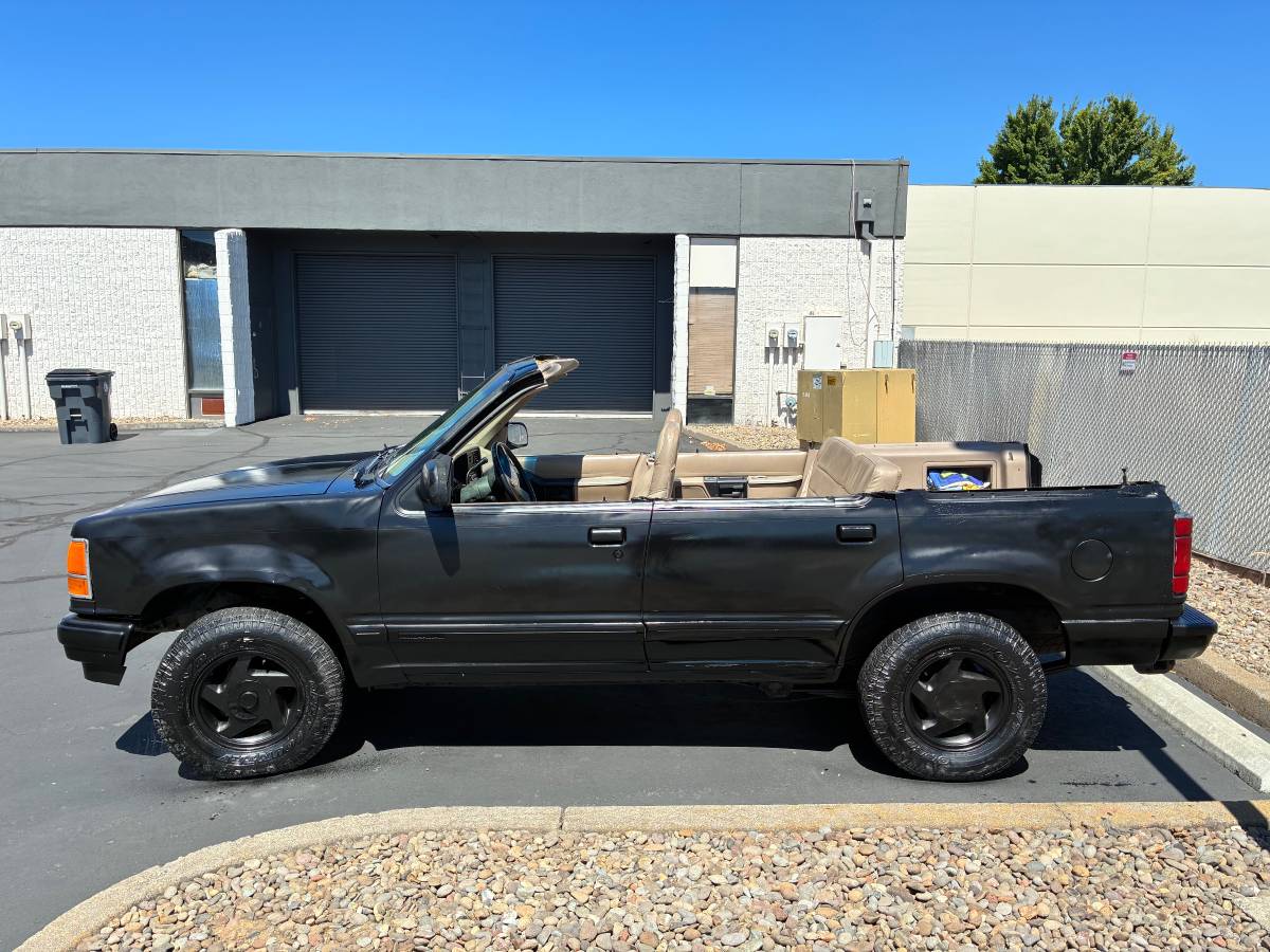 Ford-explorer-eddie-bauer-1991-black