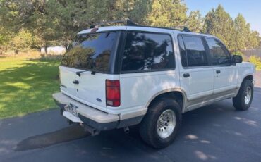 Ford-explorer-eddie-bauer-4-x-4-1991-white-1