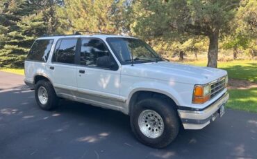 Ford-explorer-eddie-bauer-4-x-4-1991-white