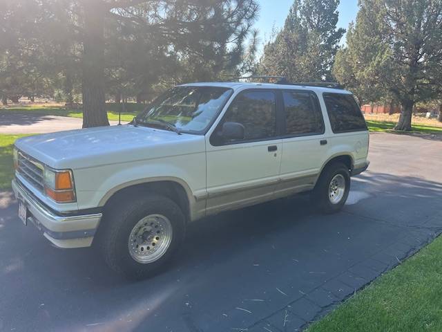 Ford-explorer-eddie-bauer-4-x-4-1991-white-6