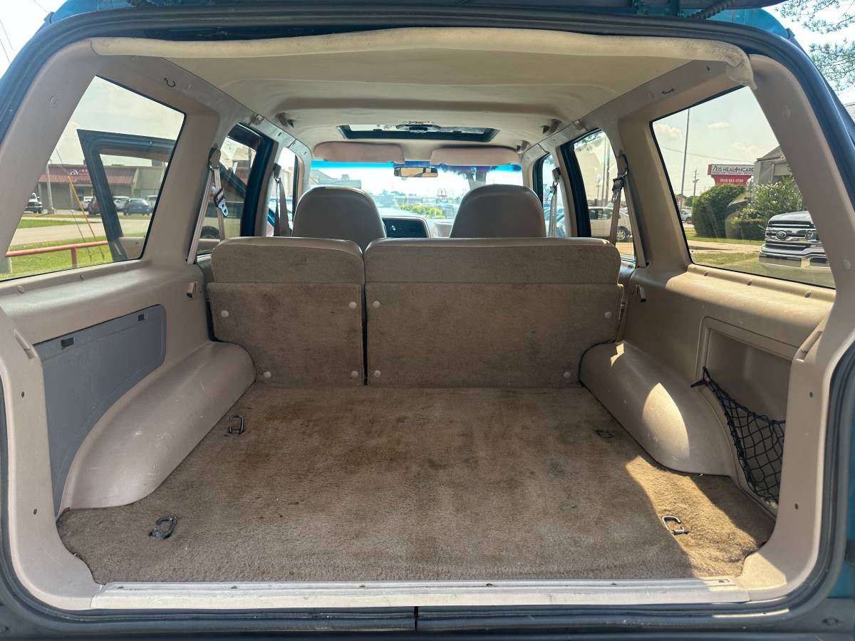 Ford-explorer-eddie-bauer-4x4-1994-7