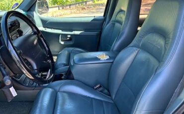 Ford-explorer-eddie-bauer-4x4-1995-green-7