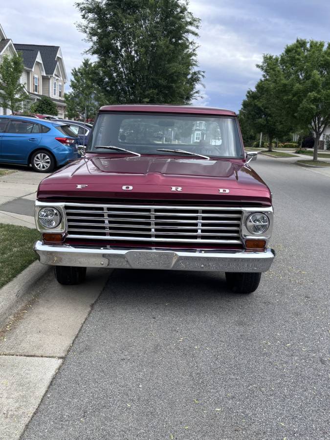 Ford-f-100-1967-custom-4