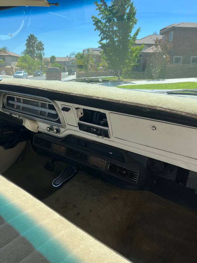 Ford-f-150-1972-10