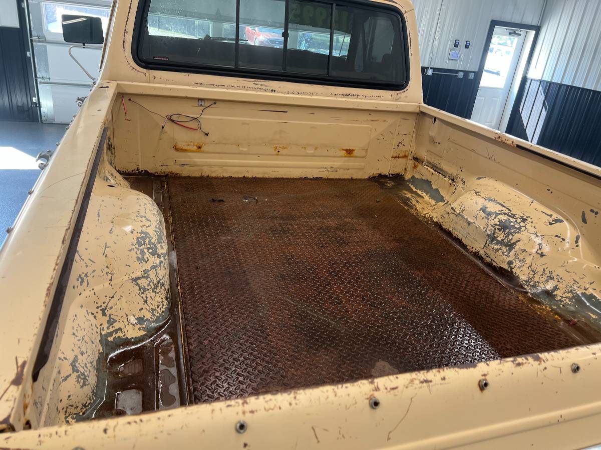 Ford-f-150-1977-custom-6