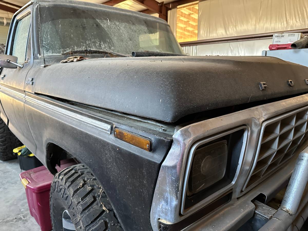 Ford-f-150-1979-black-1