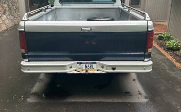 Ford-f-150-1984-3