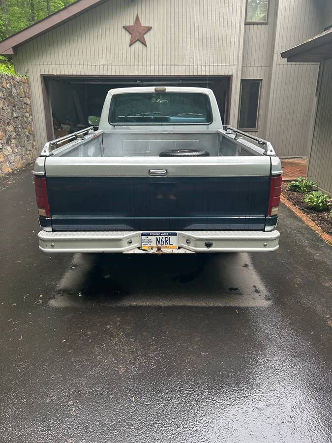 Ford-f-150-1984-3