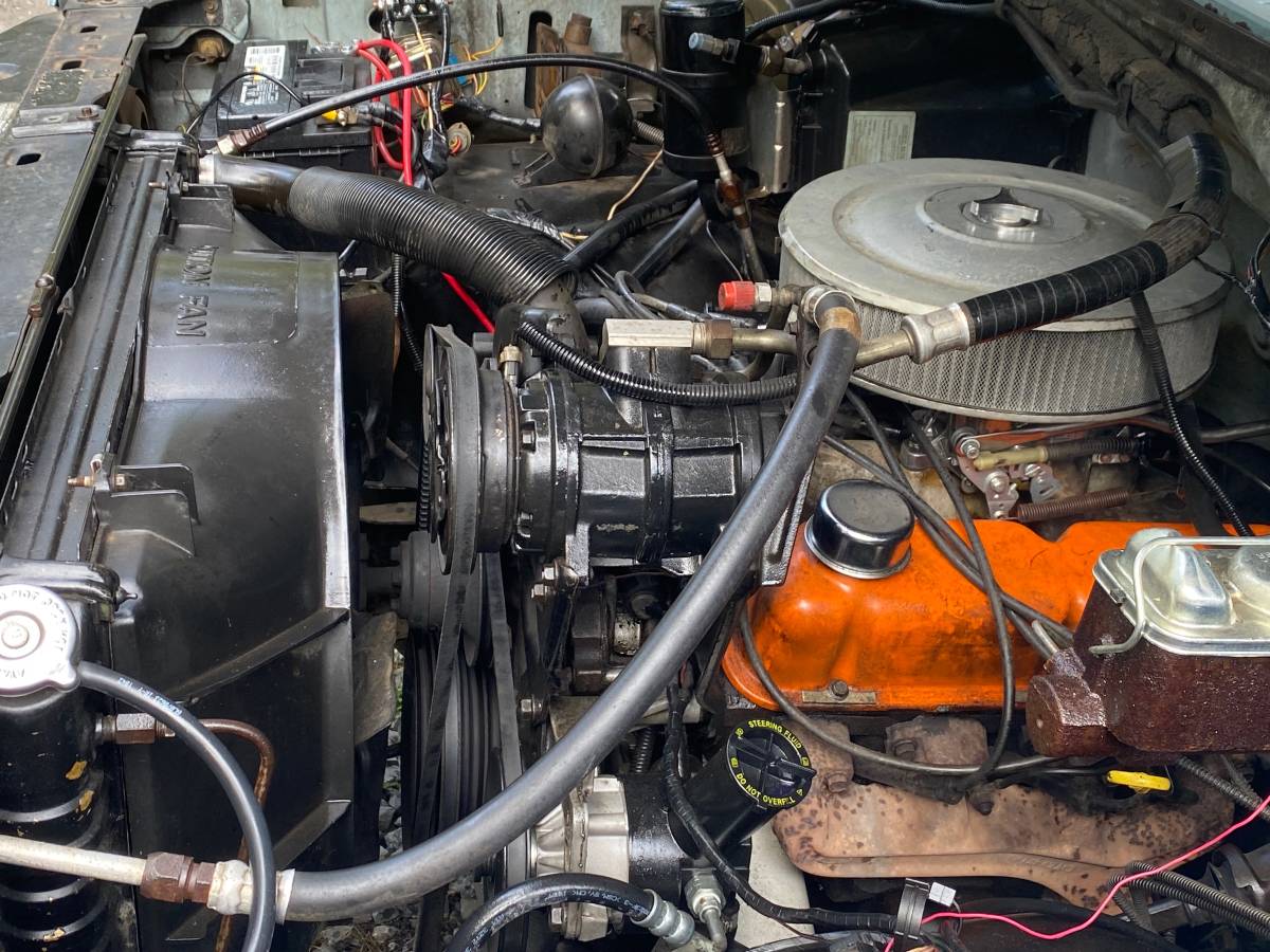 Ford-f-150-1984-white-7