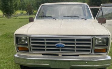 Ford-f-150-1986-white