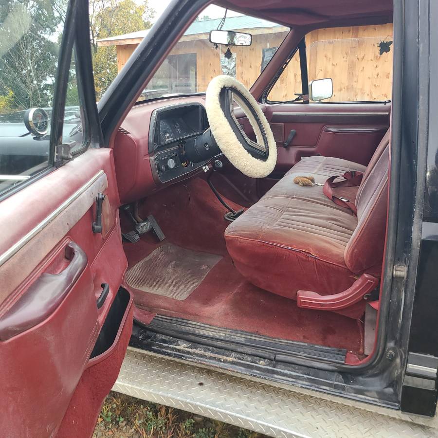 Ford-f-150-1987-12