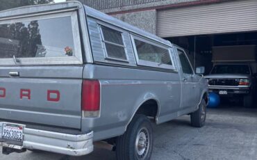 Ford-f-150-1988-silver-16