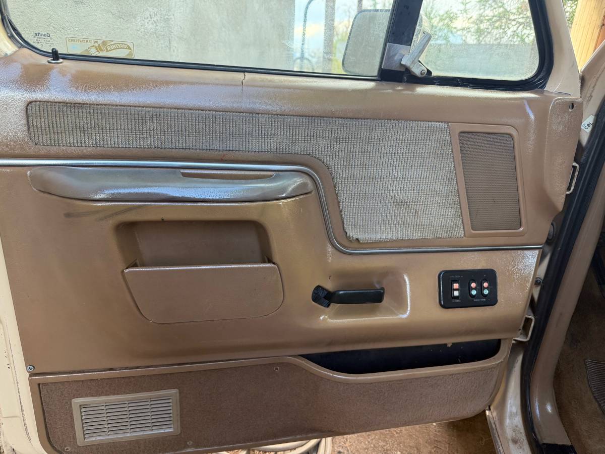 Ford-f-150-1990-brown-6