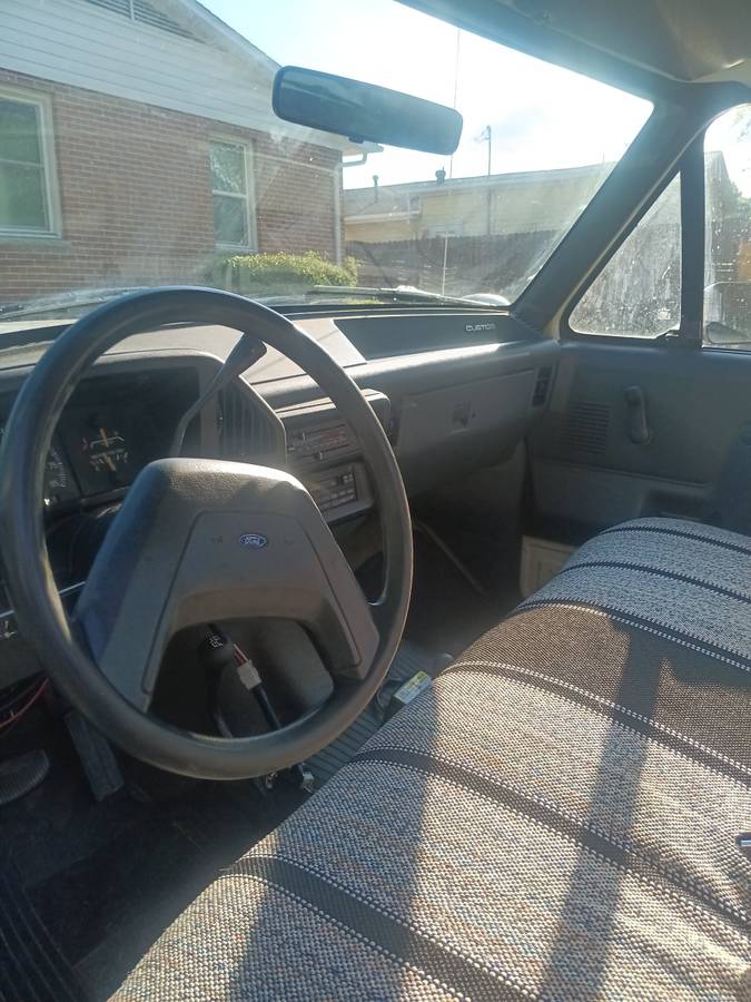 Ford-f-150-1990-white-3