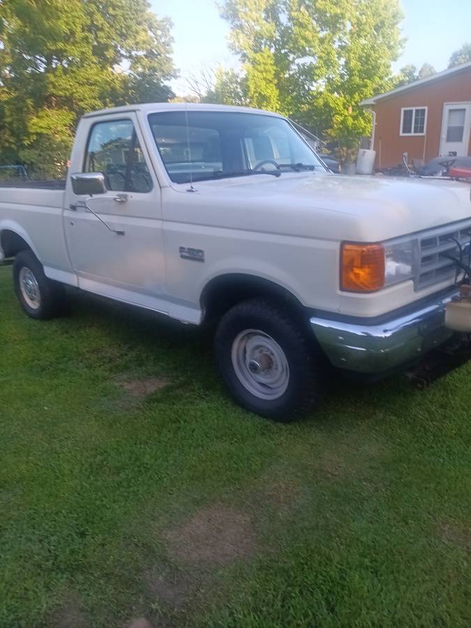 Ford-f-150-1990-white-4