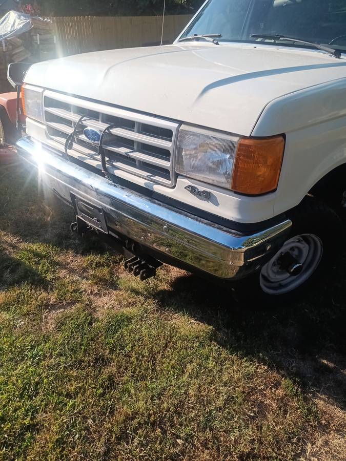 Ford-f-150-1990-white