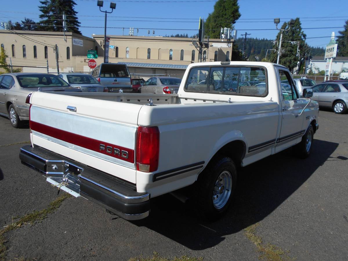 Ford-f-150-1991-white-1