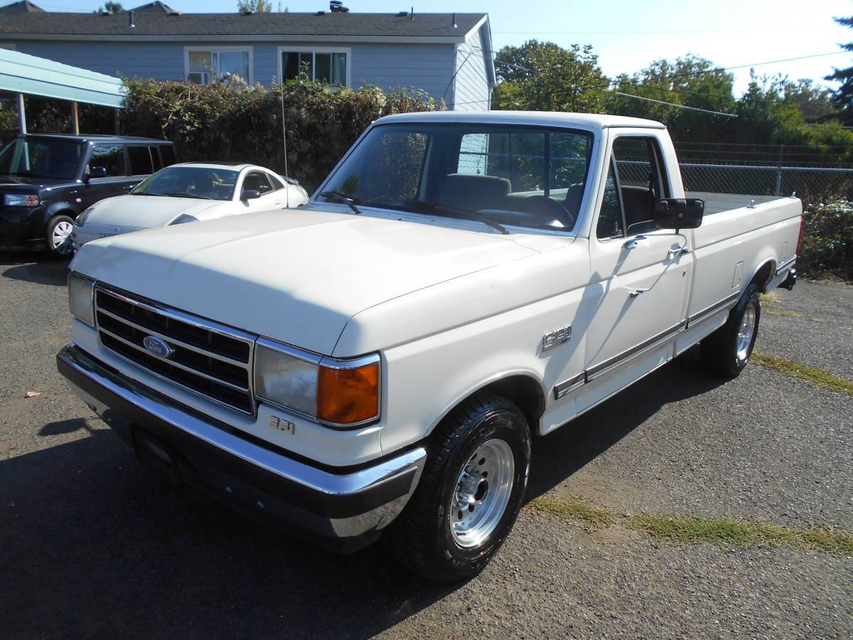 Ford-f-150-1991-white-2