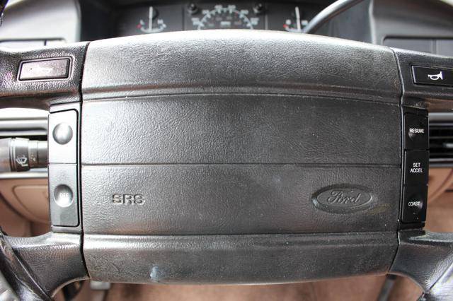 Ford-f-150-1995-white-3