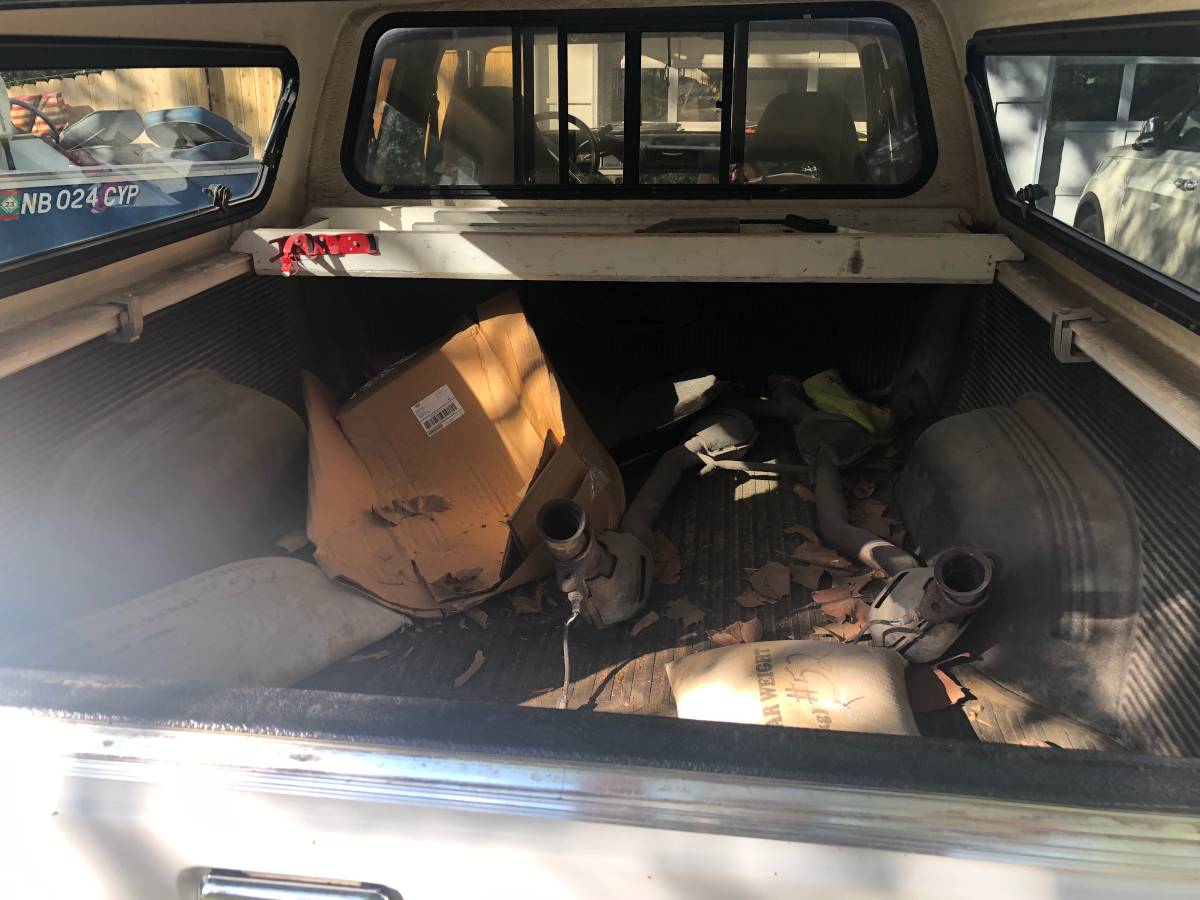 Ford-f-150-1995-white-9