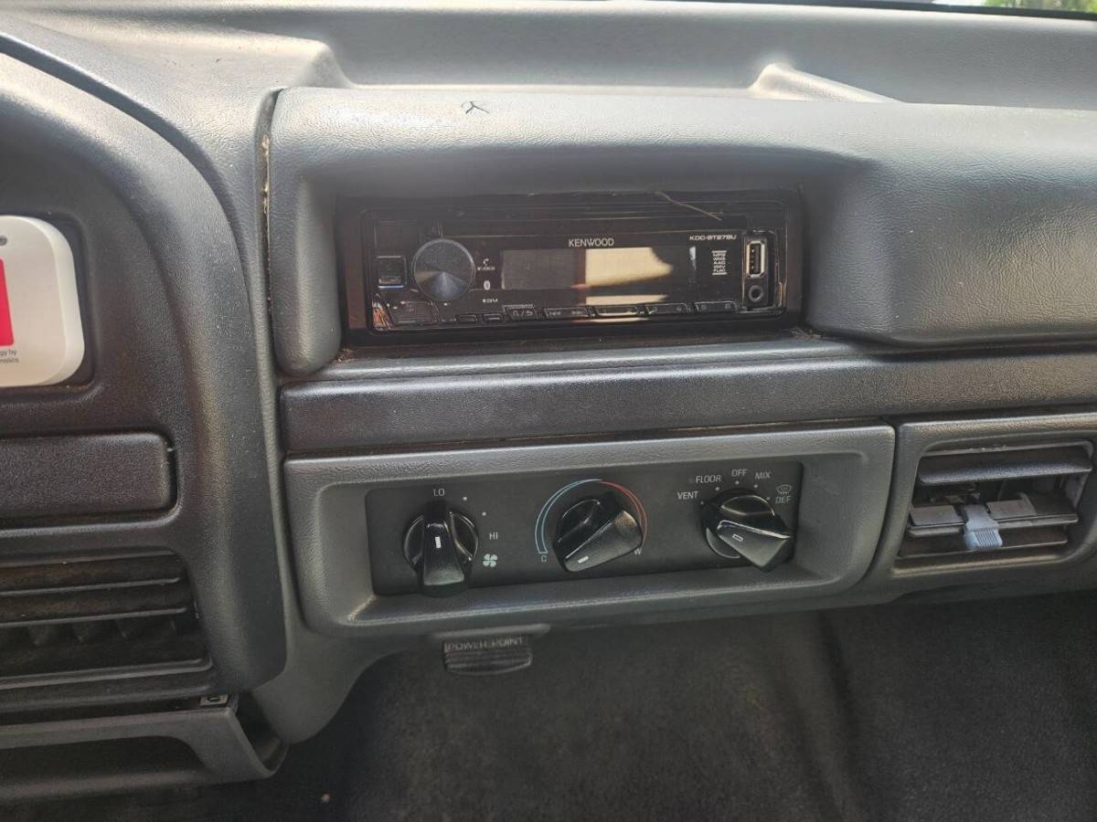 Ford-f-150-xl-2dr-extended-cab-1992-10
