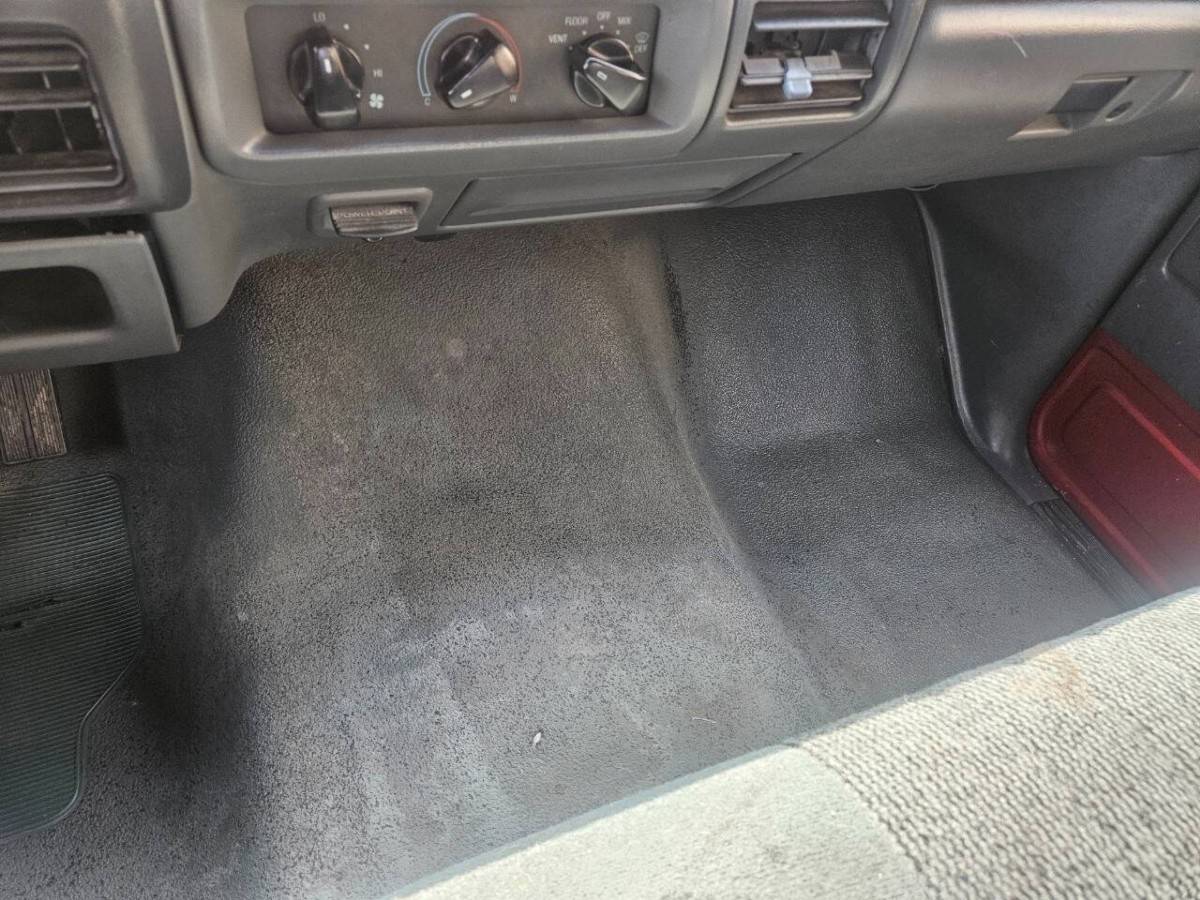 Ford-f-150-xl-2dr-extended-cab-1992-11