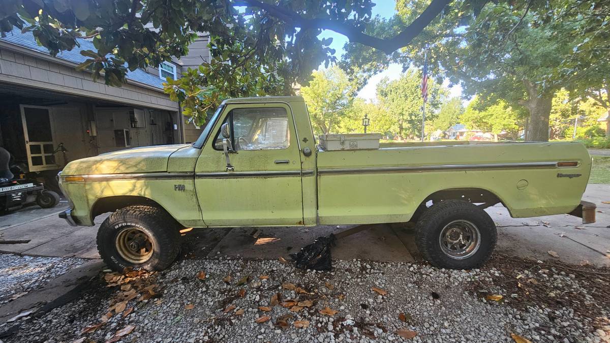 Ford-f-150-xl-standard-cab-1976-4