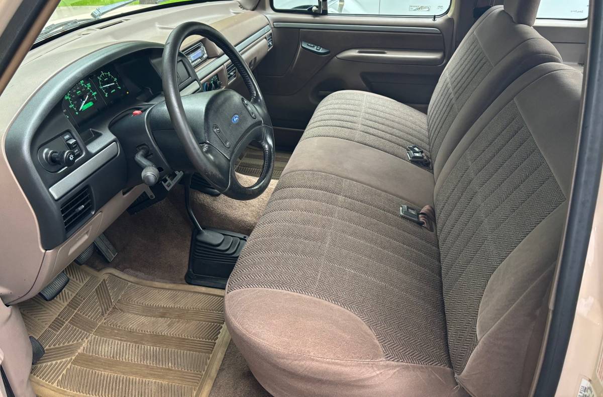 Ford-f-150-½-ton-supercab-long-bed-xlt-trim-1992-3