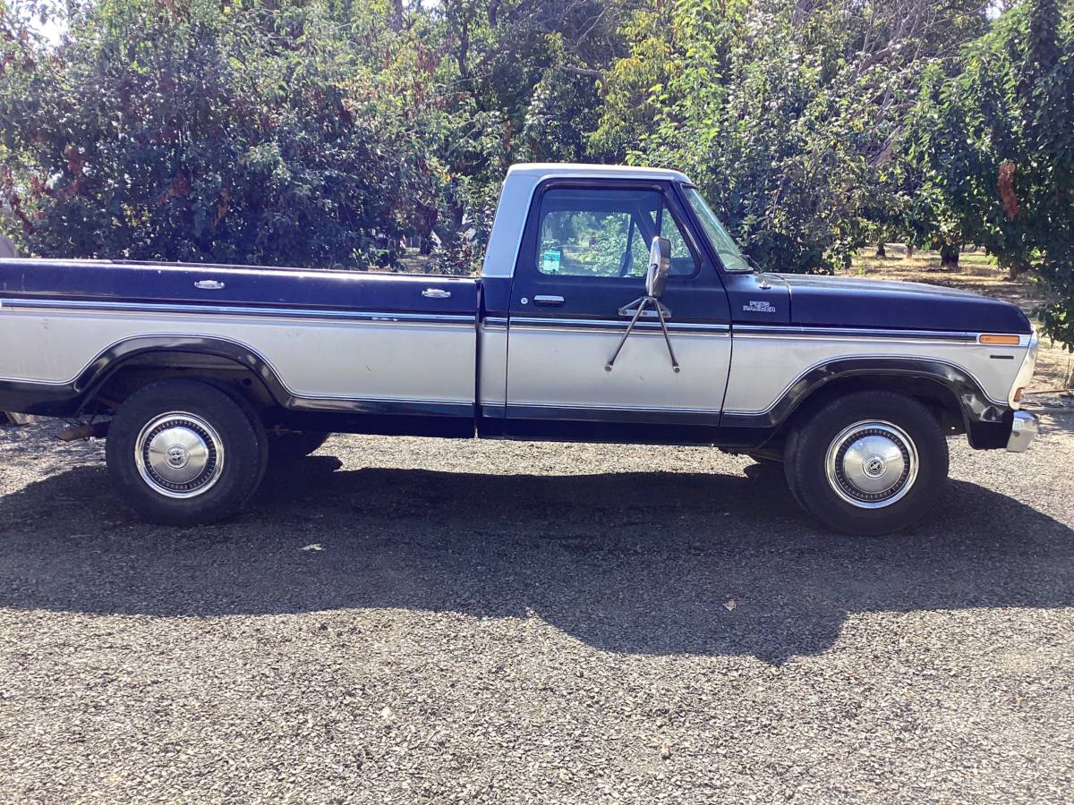 Ford-f-250-1979-silver