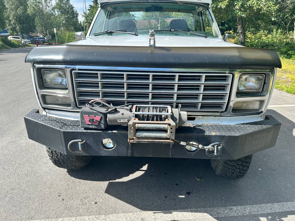 Ford-f-250-1980-white-6