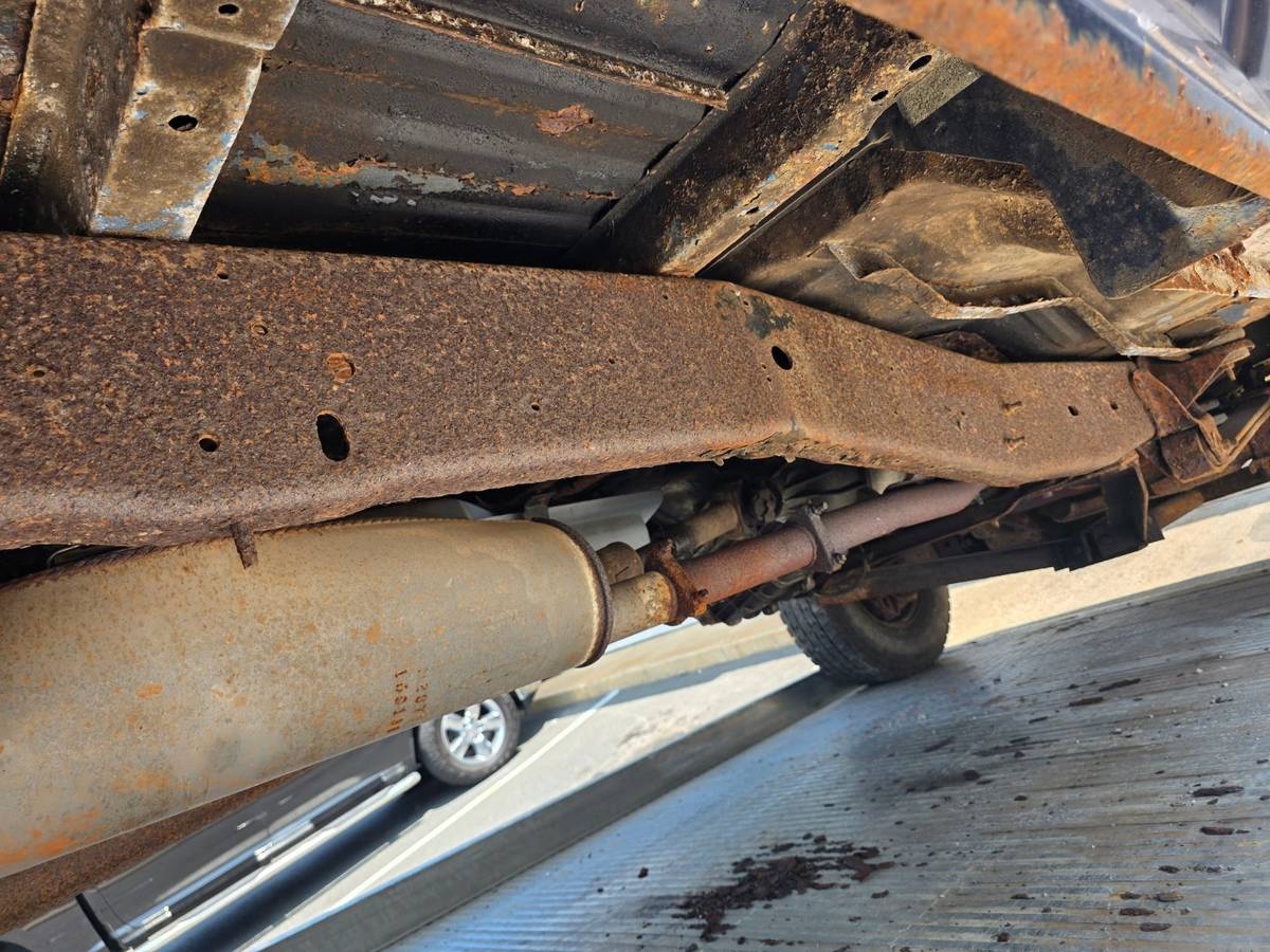 Ford-f-250-1983-white-9
