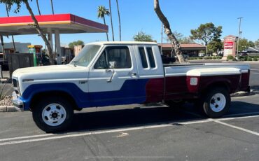 Ford-f-250-1985-custom-11
